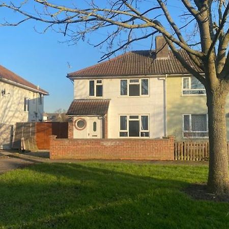 Modern 3 Bedroom House Cambridge  Extérieur photo